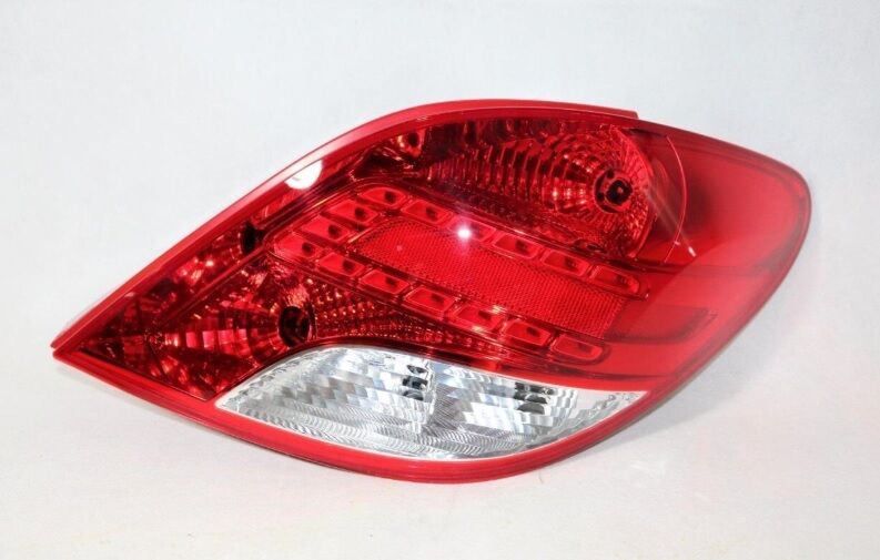 Peugeot 207 (2010-2012) Sağ Arka Stop Lambası Duylu Orjinal Psa Marka 6351.HQ