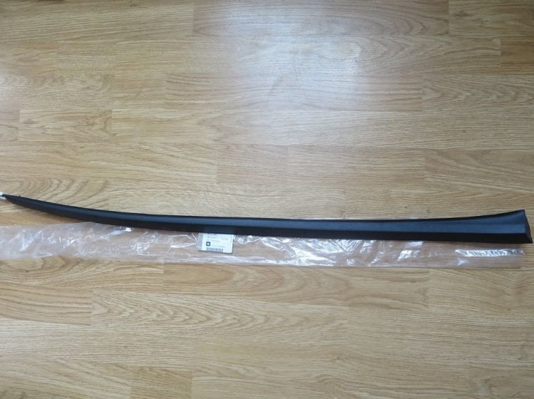Opel Astra J Ön Sol Cam Çıtası Orjinal Gm Marka 13319583 - 163053