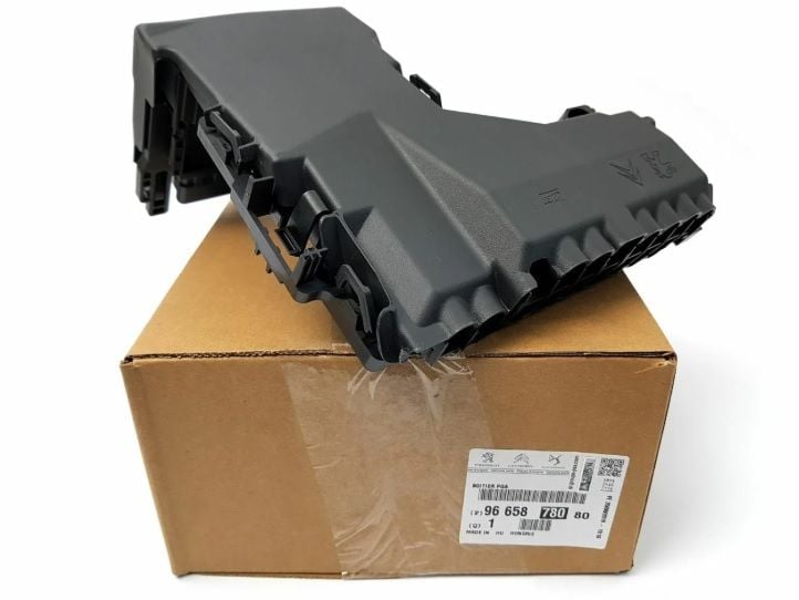 Citroen C4 Akü Sigorta Kutusu Orjinal Psa Marka 9800223680