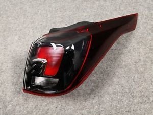 Opel Crossland X Sağ Arka Stop Lambası Orjinal Gm Marka 39137520