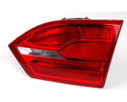 Volkswagen Jetta Sağ İç Stop Lambası 2011 Model Sonrası İthal Malzeme