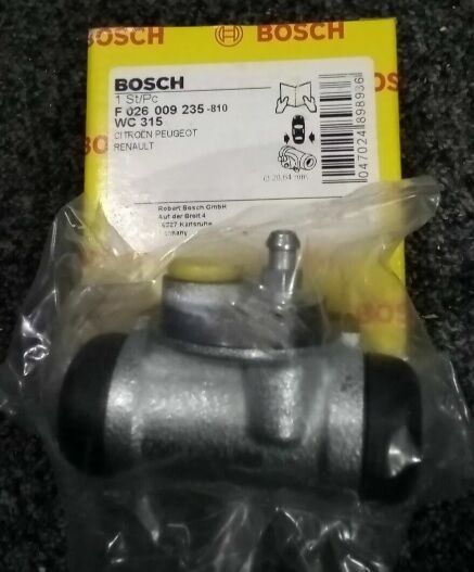 Peugeot 206 Sağ Arka Fren Silindiri ( Merkezi ) Bosch Marka F026009235 - 4402.98