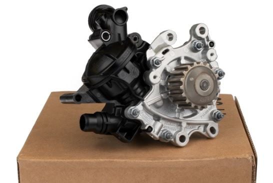 Opel Corsa F 1.5 Dizel Devirdaim Su Pompası Komple Orjinal Psa Marka 9825002180