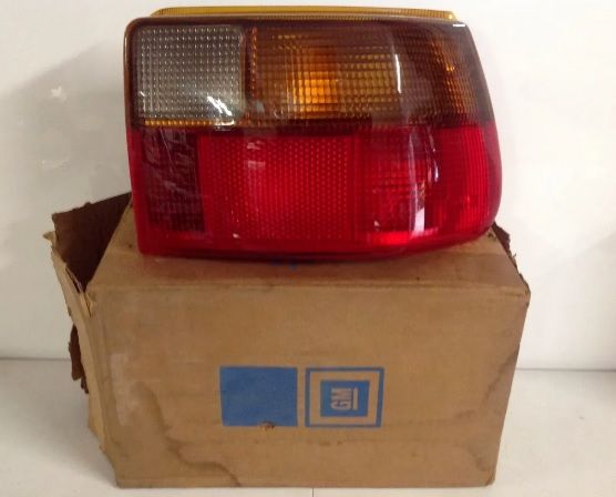 Opel Astra F Arka Sağ Stop Lambası Orjinal Gm Marka 90510613