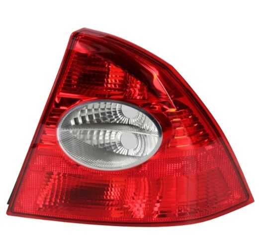 Ford Focus Sağ Stop Lambası Duysuz (2006-2011) Bsg Marka BSG 30-805-019 - 5M51 13A602 AA