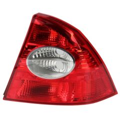 Ford Focus Sağ Stop Lambası Duysuz (2006-2011) Bsg Marka BSG 30-805-019 - 5M51 13A602 AA