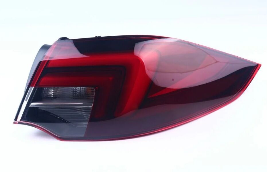 Opel İnsignia B Arka Sağ Stop Lambası (Halojen) Orjinal Psa Marka 39125832 - YR00147880
